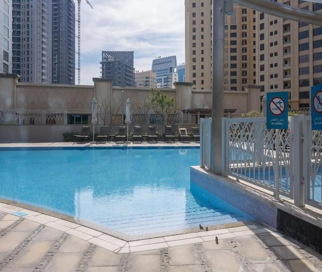 Hometown Apartments - Modern Spacious 2 Bedroom Apartment In Marina Dubai Vereinigte Arabische Emirate